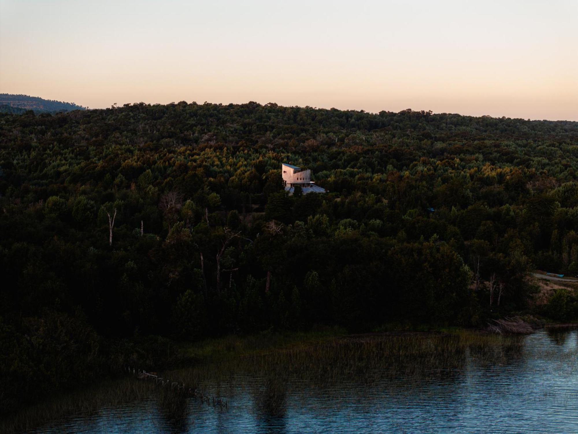 Parque Tepuhueico Lodge Castro